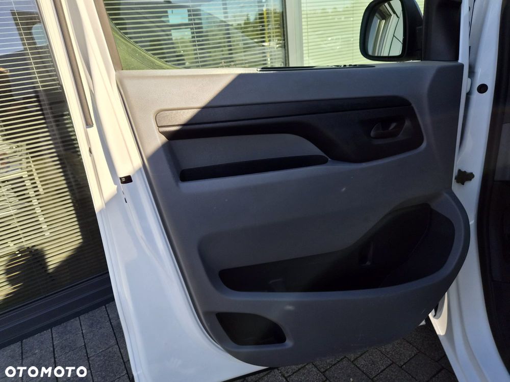 Opel Vivaro - 20