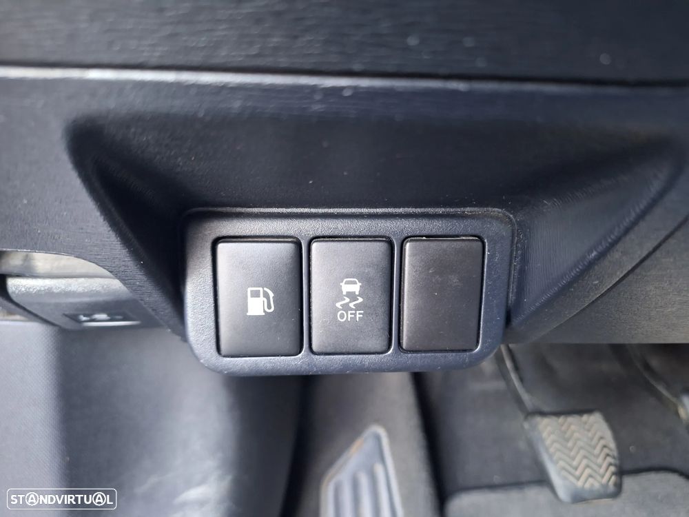 Toyota Avensis SD 2.0 D-4D Exclusive +Pele+GPS - 23