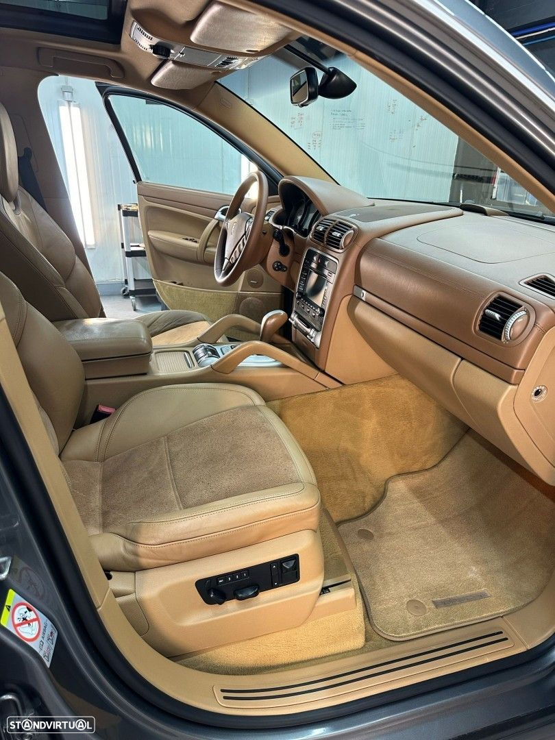Porsche Cayenne Tiptronic - 17