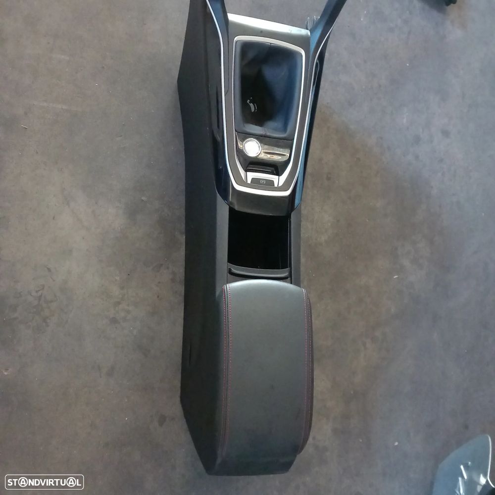 Conjunto bancos e forras Peugeot 308 GT Line carrinha7 - 9