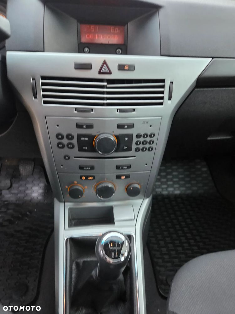 Opel Astra - 18
