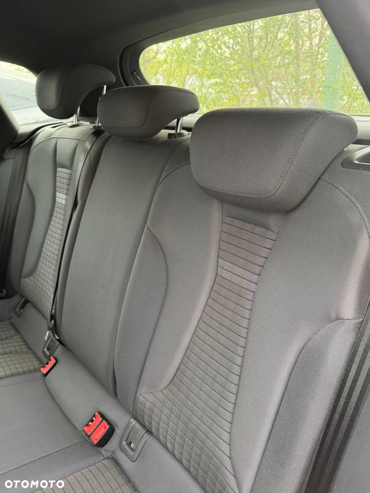 Audi A3 Sportback - 13