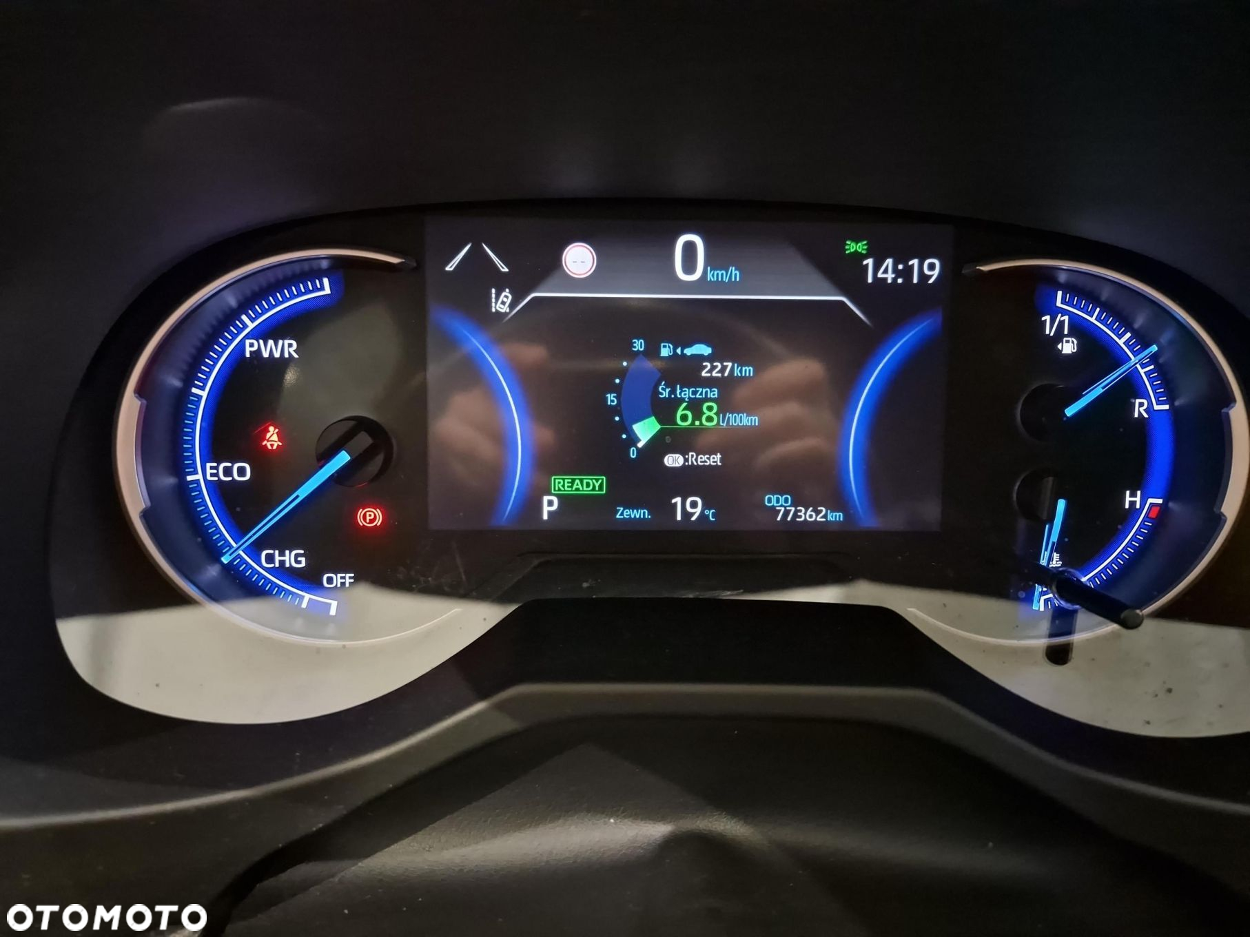 Toyota RAV4 - 13
