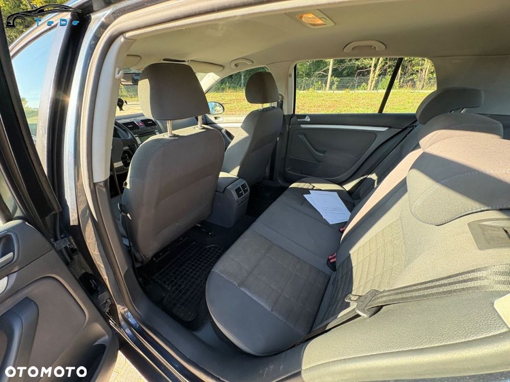 Volkswagen Golf 1.6 United - 24