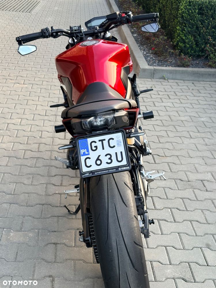 Yamaha FZ - 4