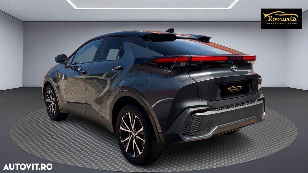 Toyota C-HR 1.8 Hybrid Team Deutschland - 5