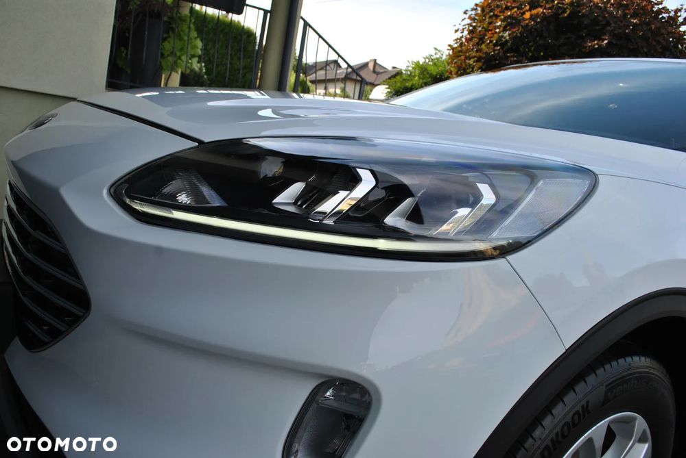 Ford Kuga 2.0 EcoBlue 4x4 TITANIUM - 23