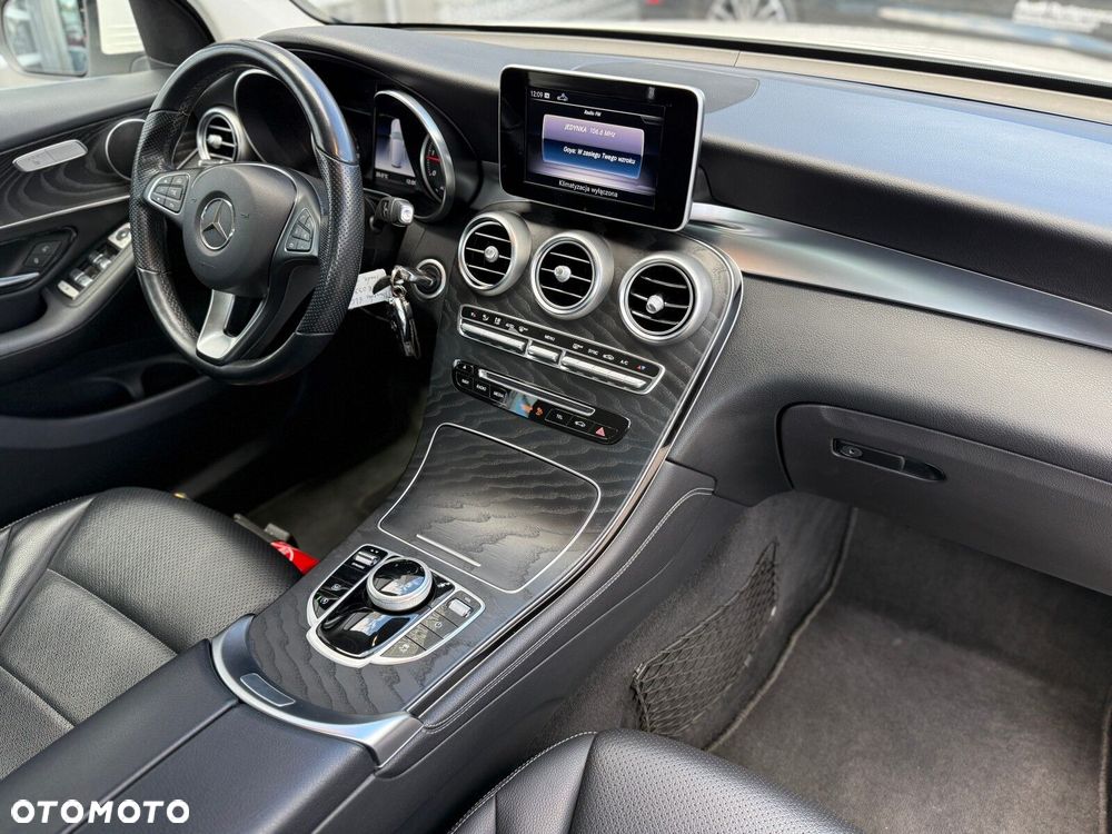 Mercedes-Benz GLC - 23