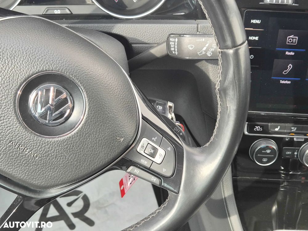 Volkswagen Golf 2.0 TDI DSG Highline - 17