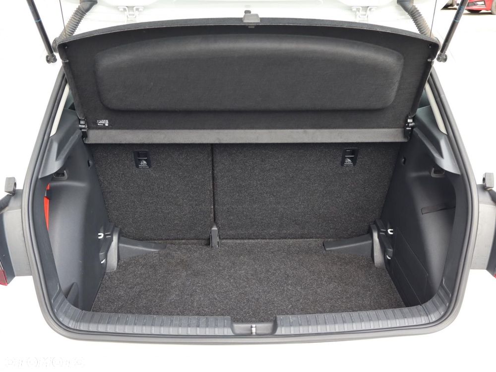 Skoda Fabia 1.0 Ambition - 8
