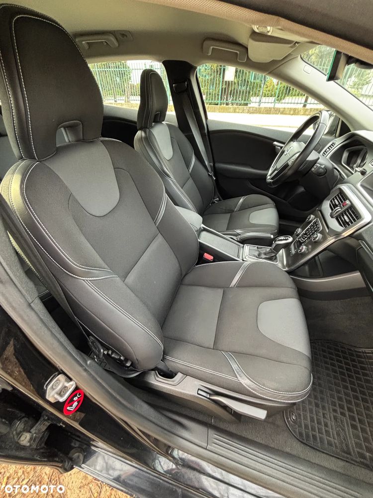 Volvo V40 D3 Geartronic Summum - 25
