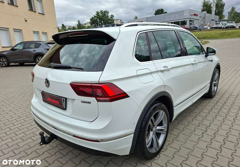 Volkswagen Tiguan - 12