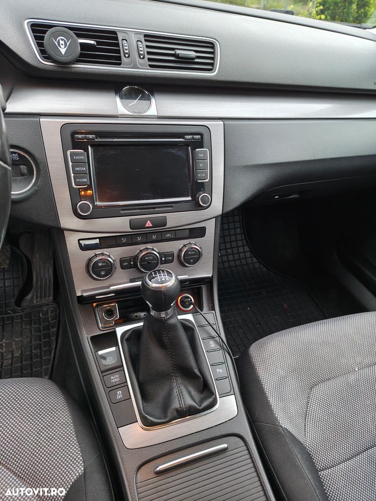 Volkswagen Passat 2.0 TDI BlueMotion Tehnology Comfortline - 3