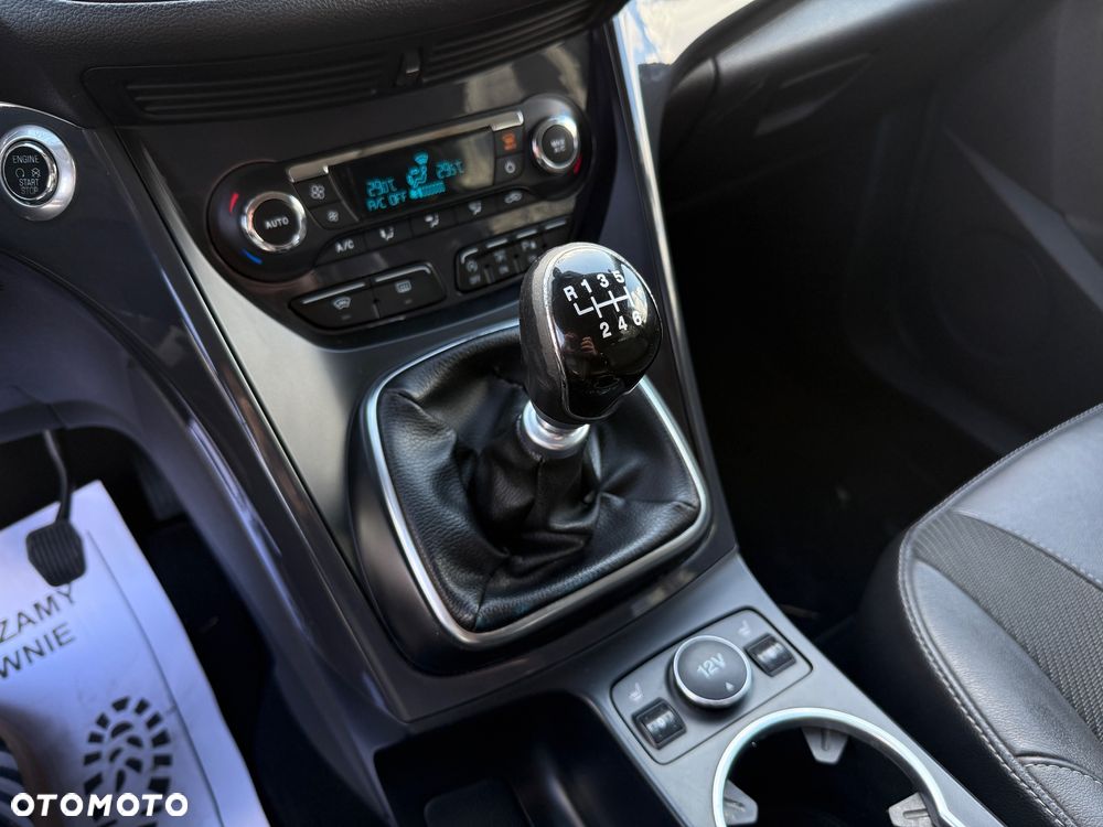 Ford Kuga 2.0 TDCi 4x4 Titanium - 17