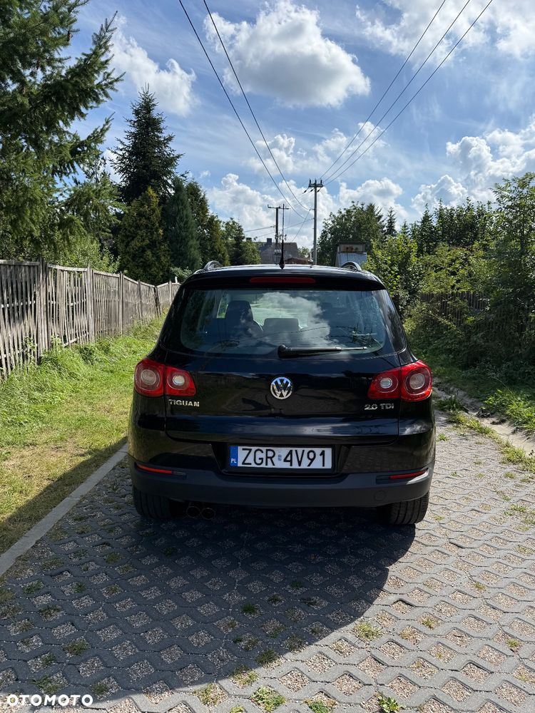 Volkswagen Tiguan ver-2-0-tdi-4mot-track-style - 4