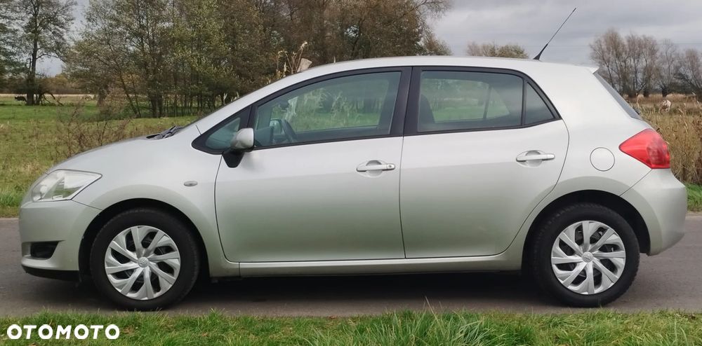 Toyota Auris 1.6 VVT-i Sol - 5