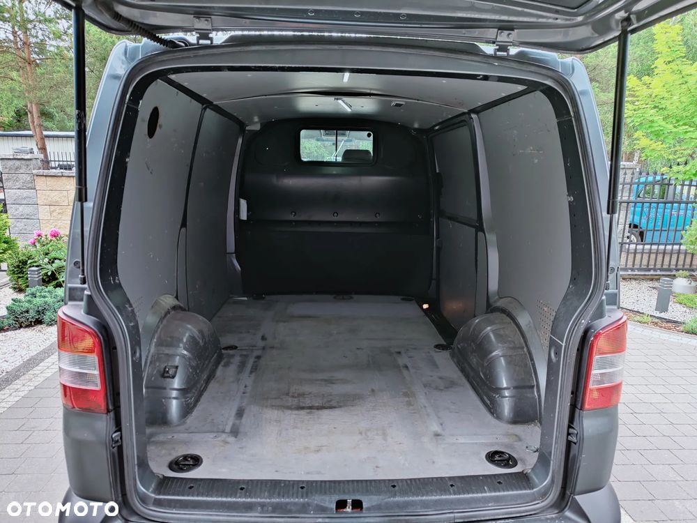 Volkswagen Transporter - 5