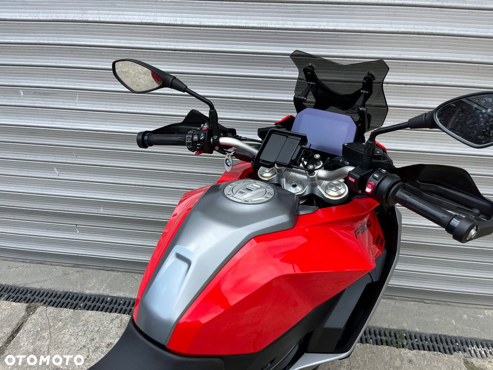 BMW XR - 13