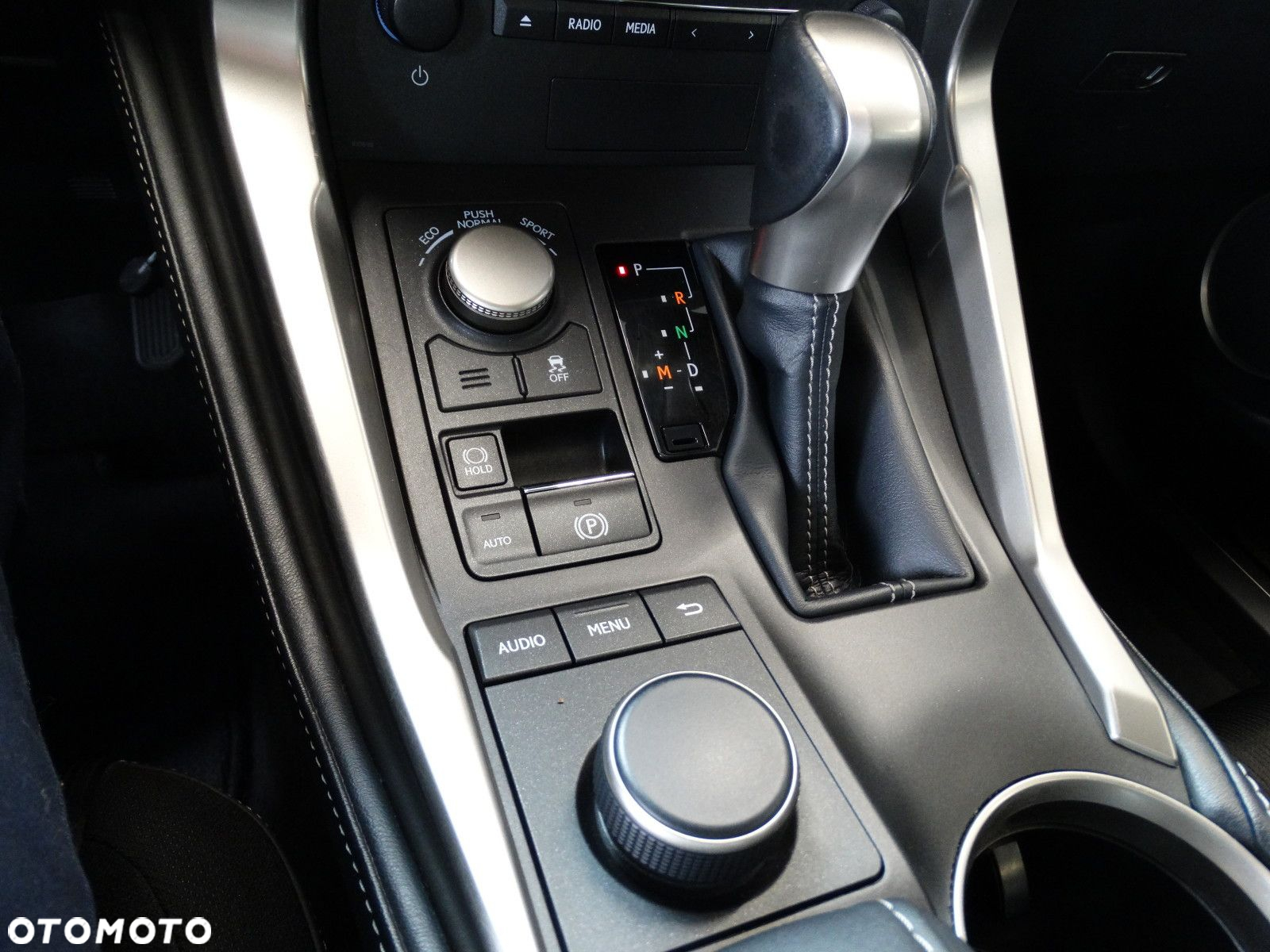 Lexus NX - 23