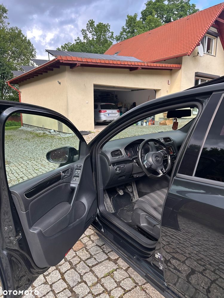 Volkswagen Golf - 11