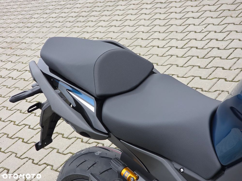 Kawasaki Ninja 1000 SX - 11