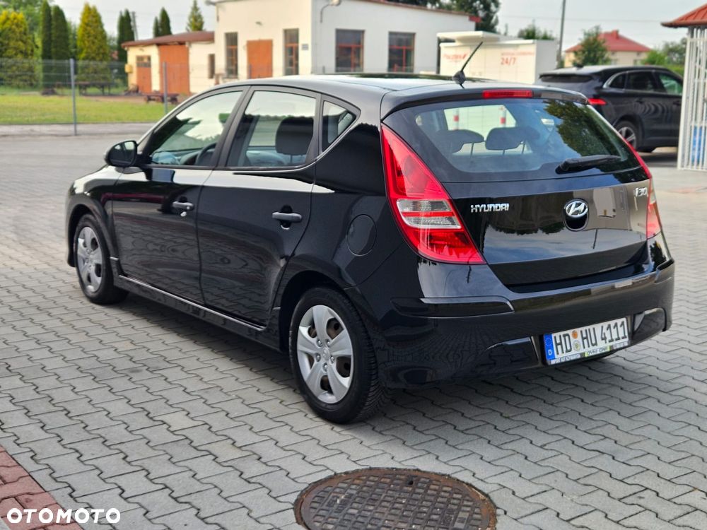 Hyundai i30 1.4 FIFA WM Edition - 4