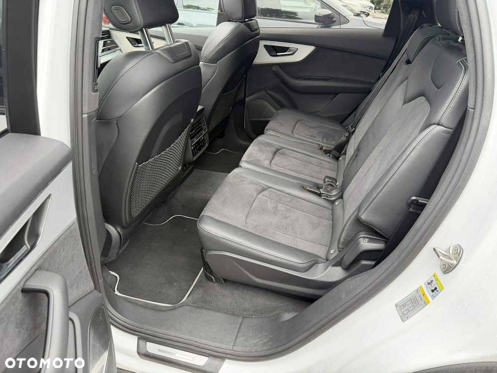 Audi Q7 50 TDI mHEV Quattro S Line Tiptr - 10