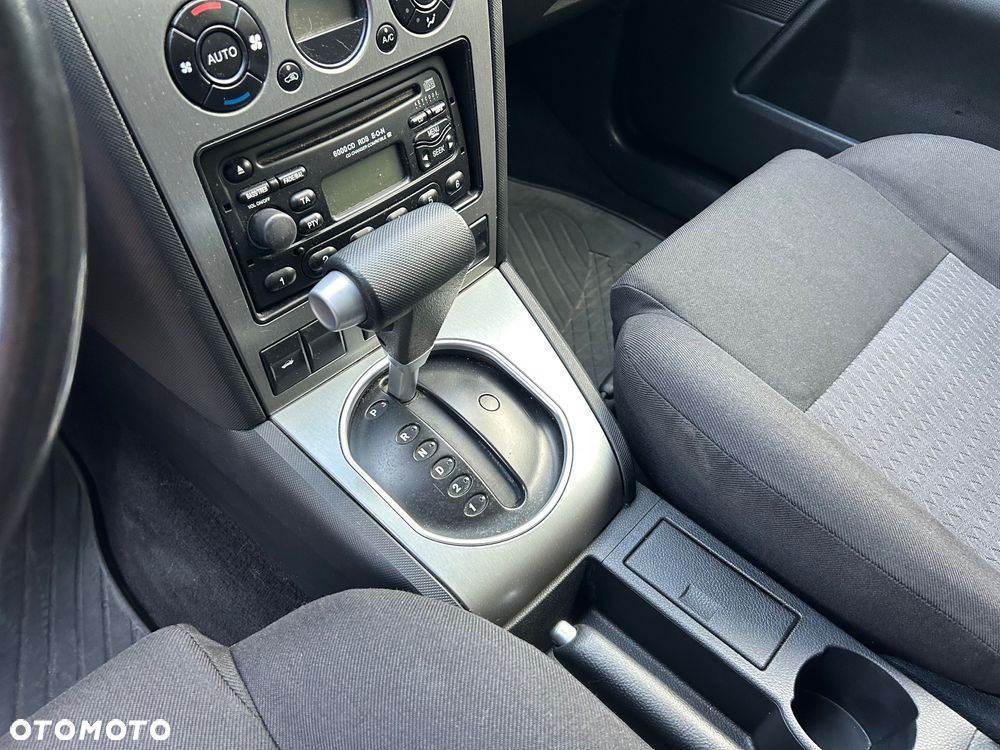 Ford Mondeo 2.0 Trend - 21