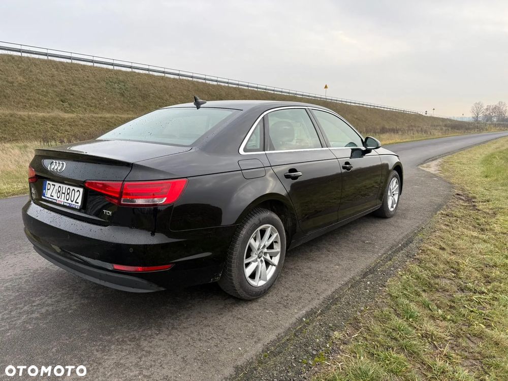 Audi A4 Limousine - 3