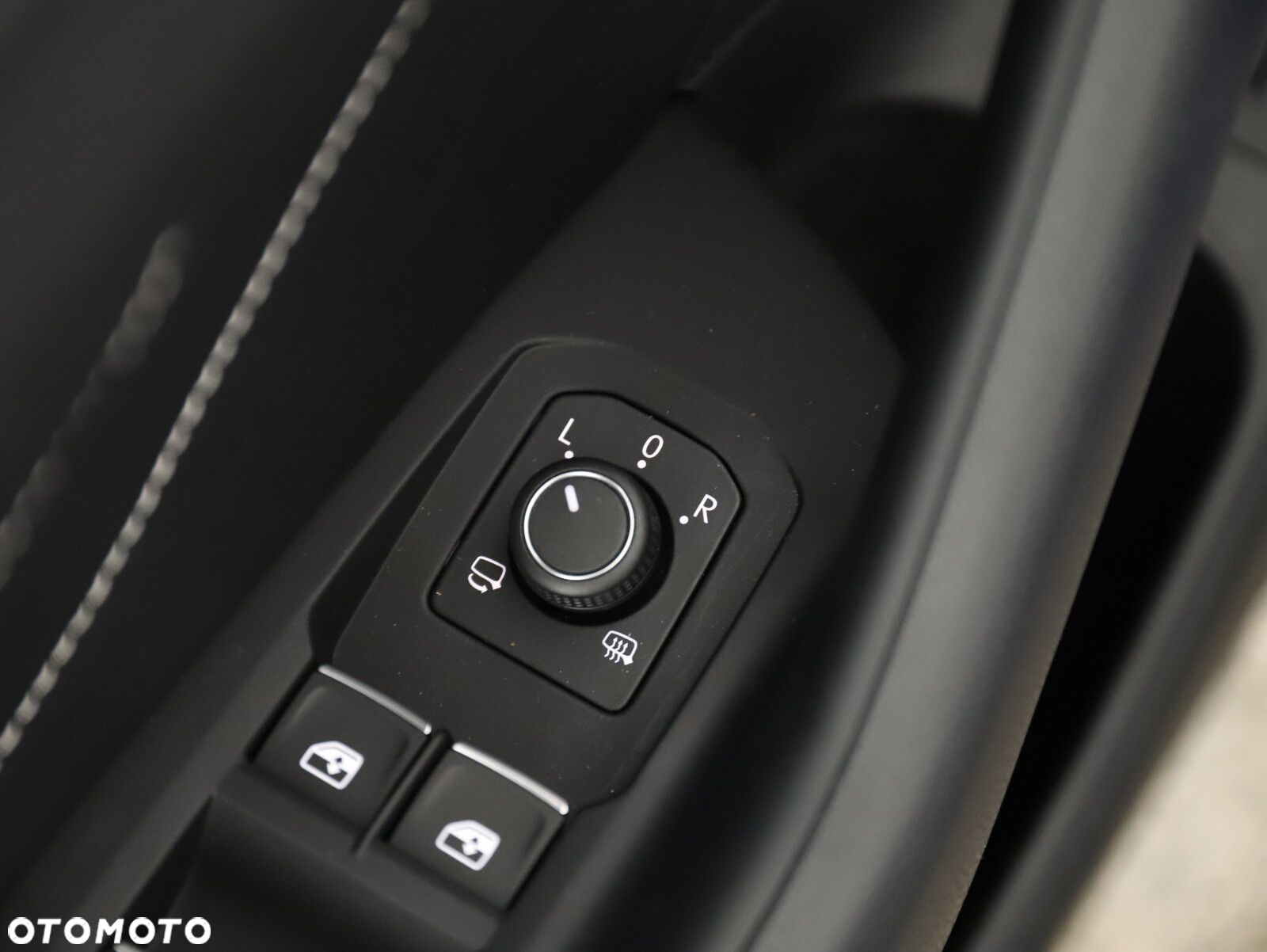 Volkswagen Arteon 2.0 TSI R-Line DSG - 13