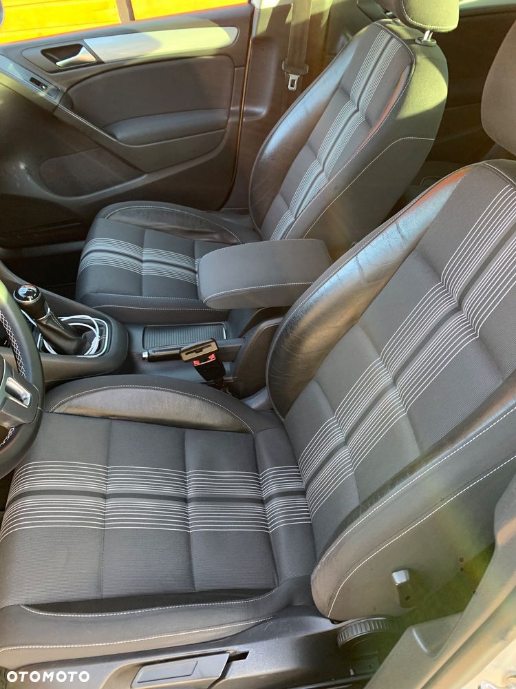 Volkswagen Golf 1.6 TDI DPF BlueMotion Technology MATCH - 12