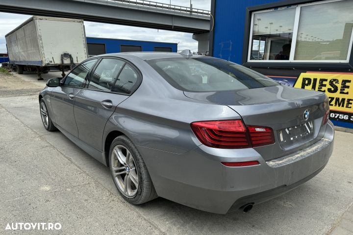 Plansa bord cu HUD (de europa) BMW Seria 5 F10 [facelift] [2013 - 201 - 7