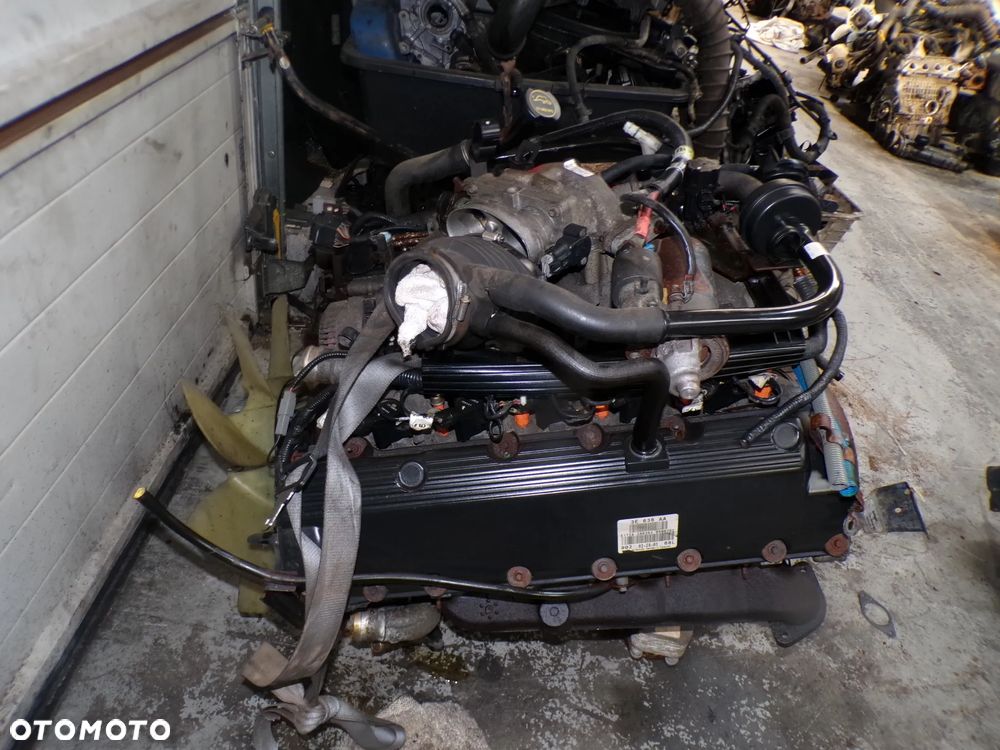 Kompletny silnik Ford F-350 V10 68L Gwarancja - 4