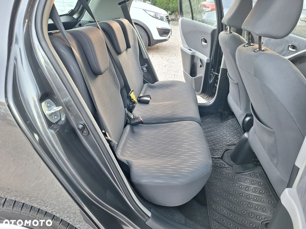 Toyota Yaris 1.33 Luna - 23