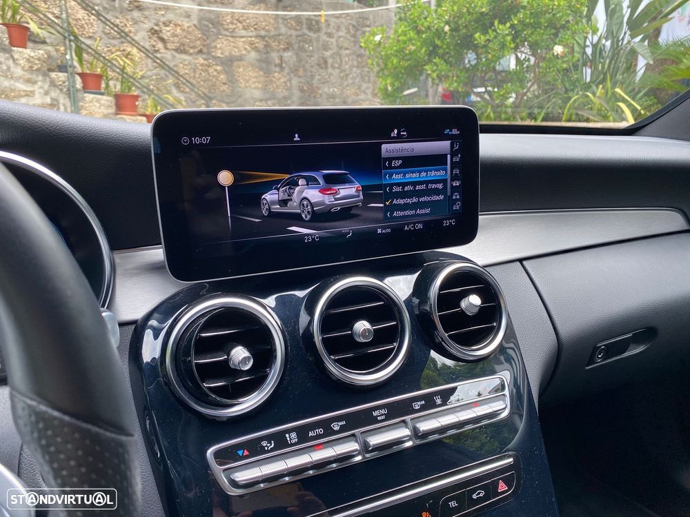 Mercedes-Benz C 300 de AMG Line - 38