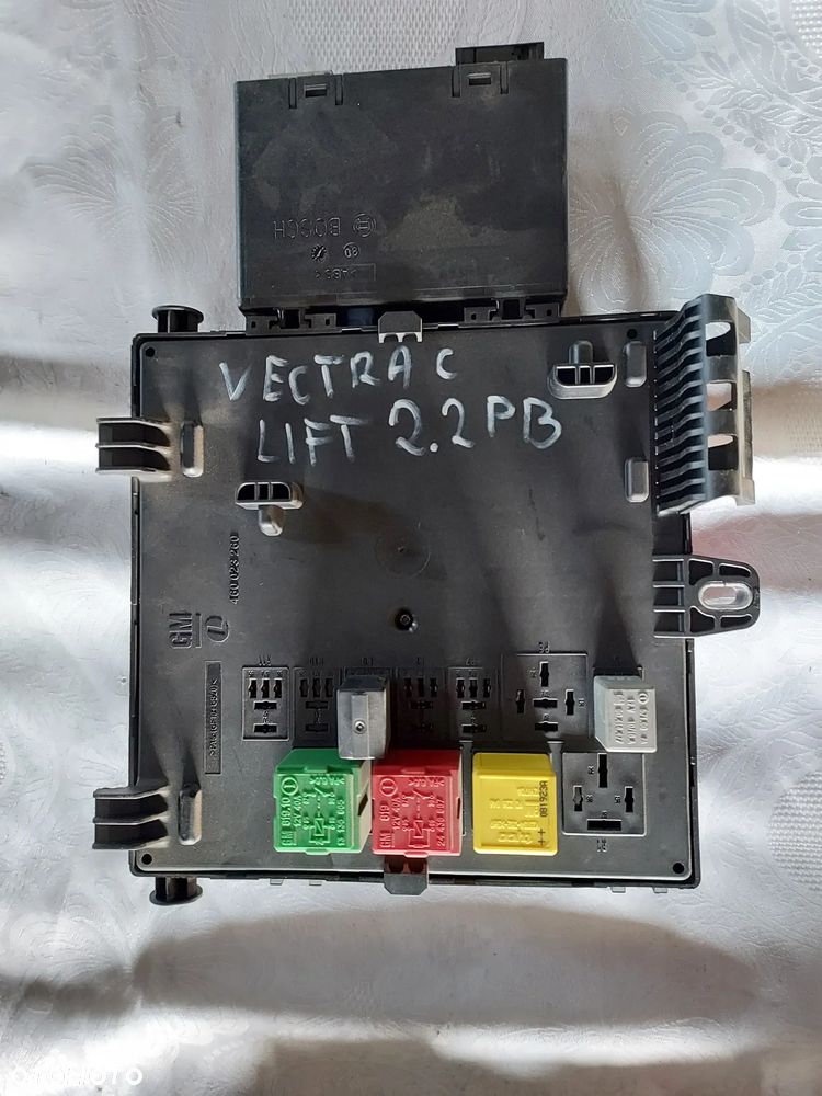 Moduł centralka bezpieczników BSI Opel Vectra C GM 460 023 260 - 1