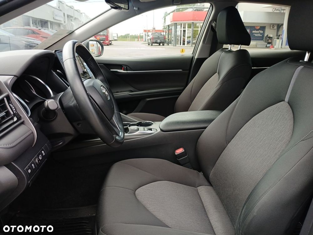 Toyota Camry 2.5 Hybrid Comfort CVT - 15