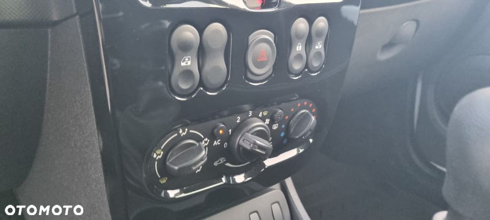 Dacia Duster 1.5 dCi Laureate - 26