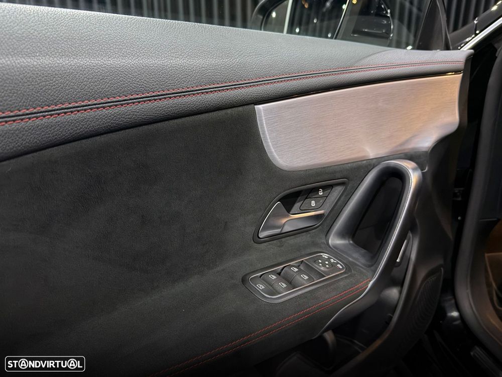 Mercedes-Benz CLA 250 e - 16