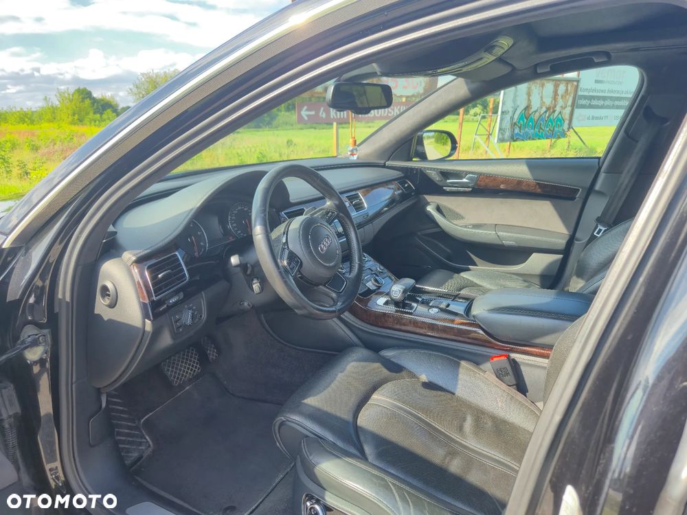 Audi A8 - 6