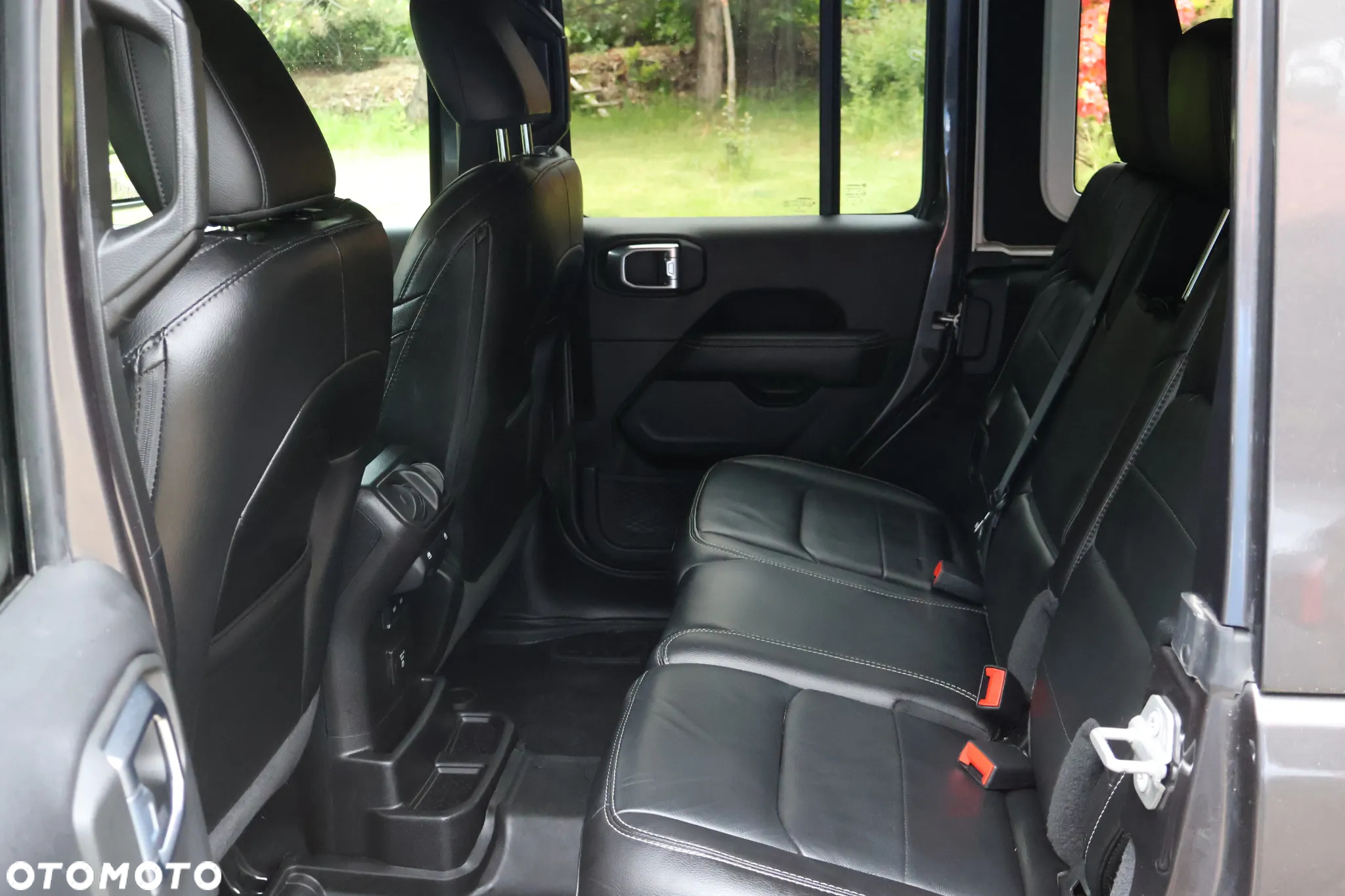 Jeep Wrangler - 21