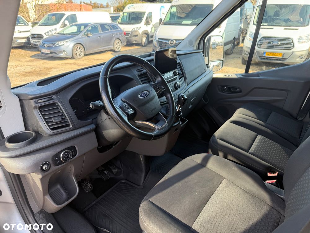 Ford Transit - 11