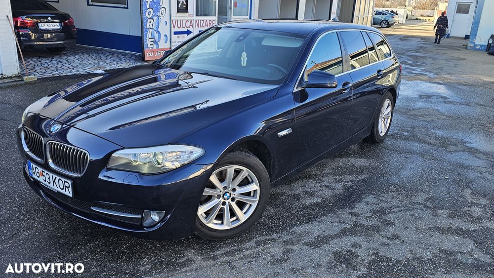 BMW Seria 5 520d Touring - 16