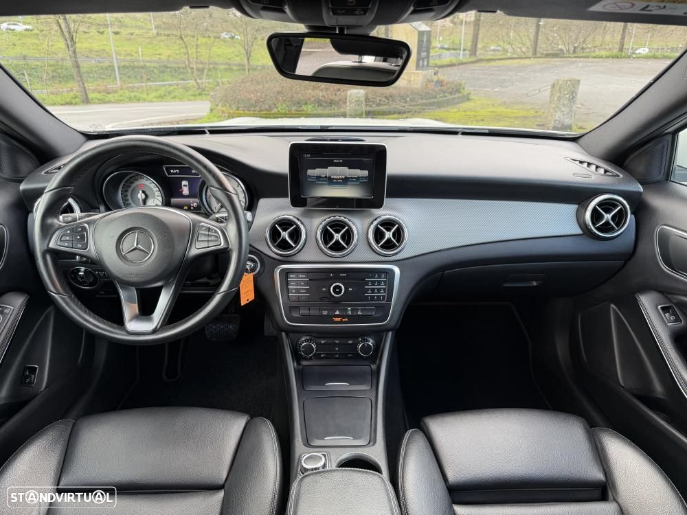 Mercedes-Benz GLA 180 d 7G-DCT Urban - 10