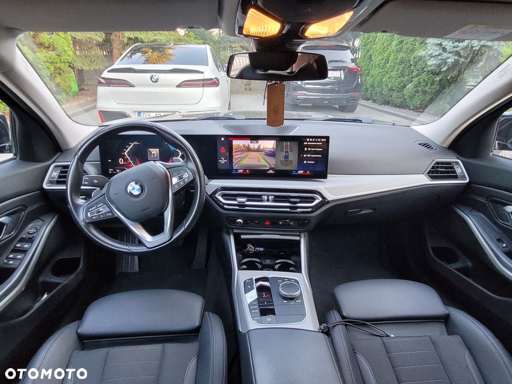 BMW Seria 3 320d mHEV - 17