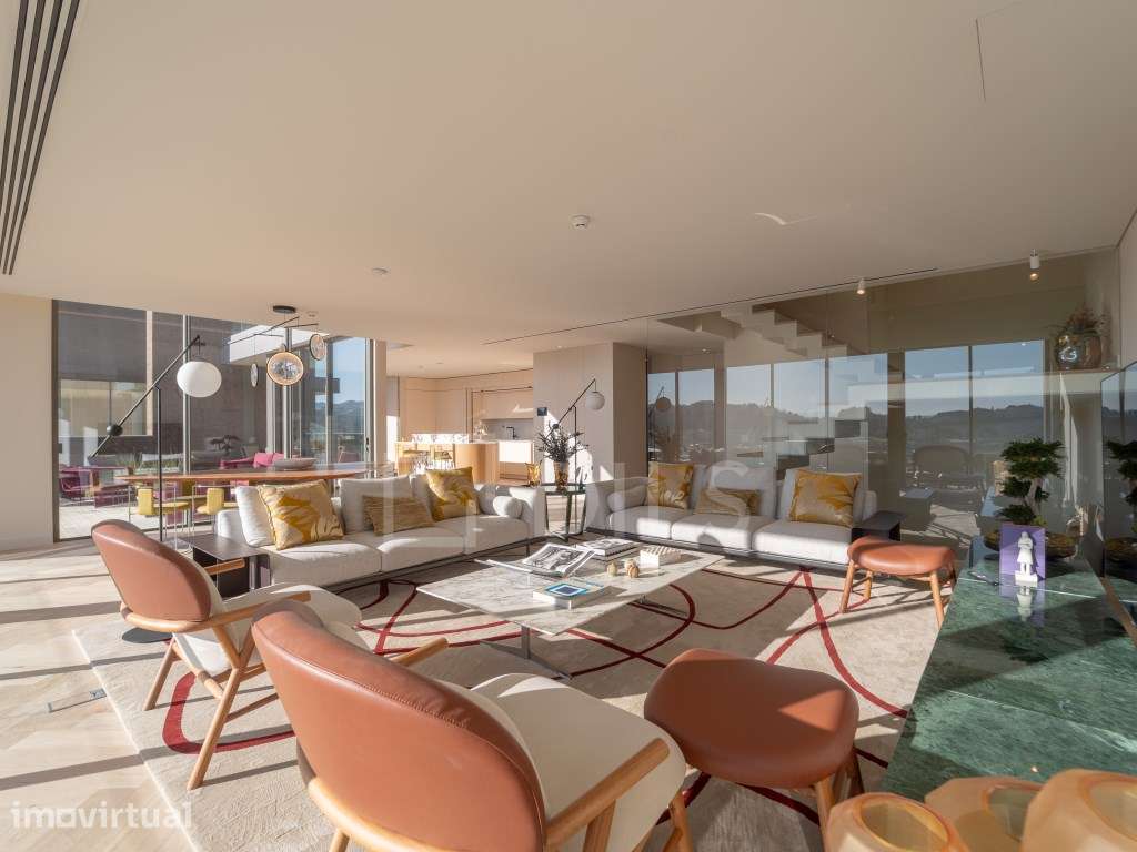 Moradia T3 Triplex, com jardim e terraço, frente ao Rio Douro - Grande imagem: 5/116