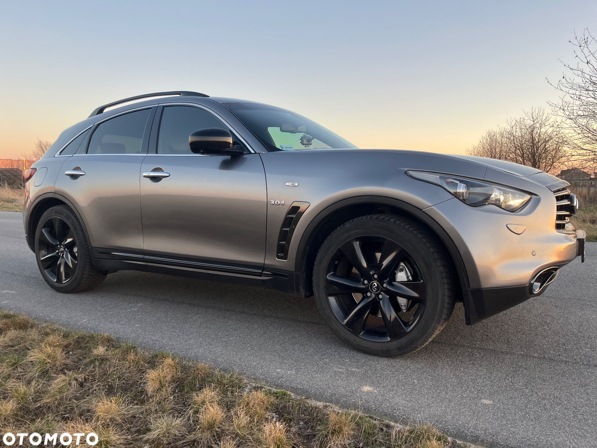 Infiniti QX70 3.0d S - 8