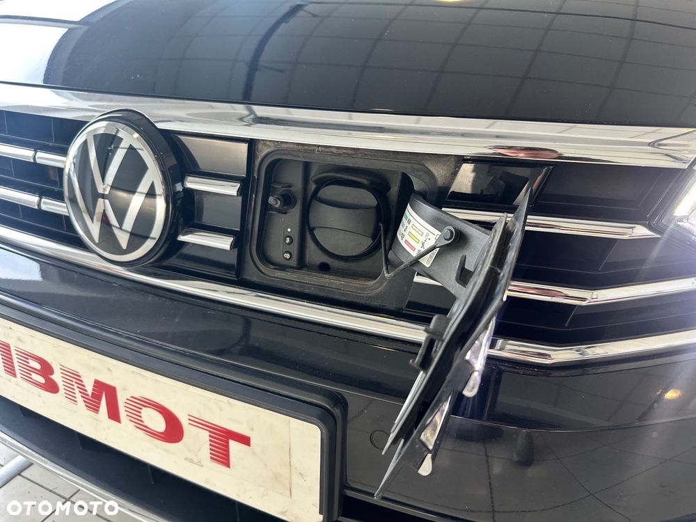 Volkswagen Passat - 8