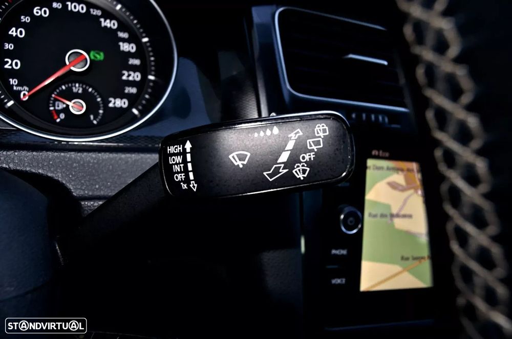 VW Golf Variant - 16