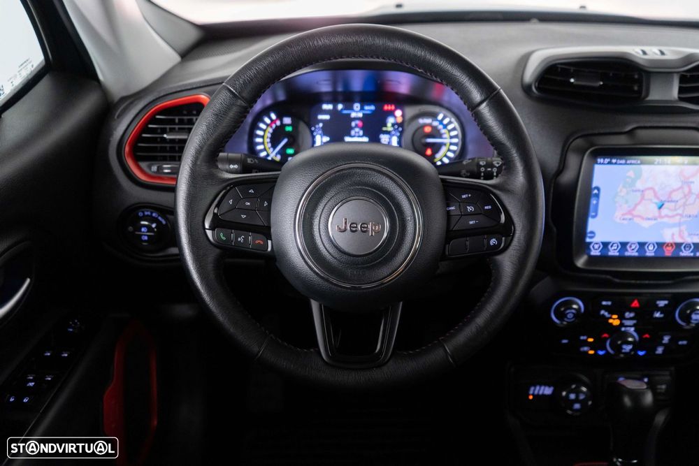 Jeep Renegade 1.3 TG 4Xe Trailhawk - 30